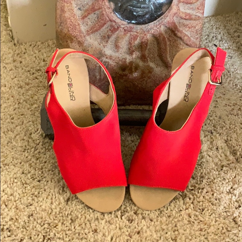 Bandolino beFlexable cork wedge